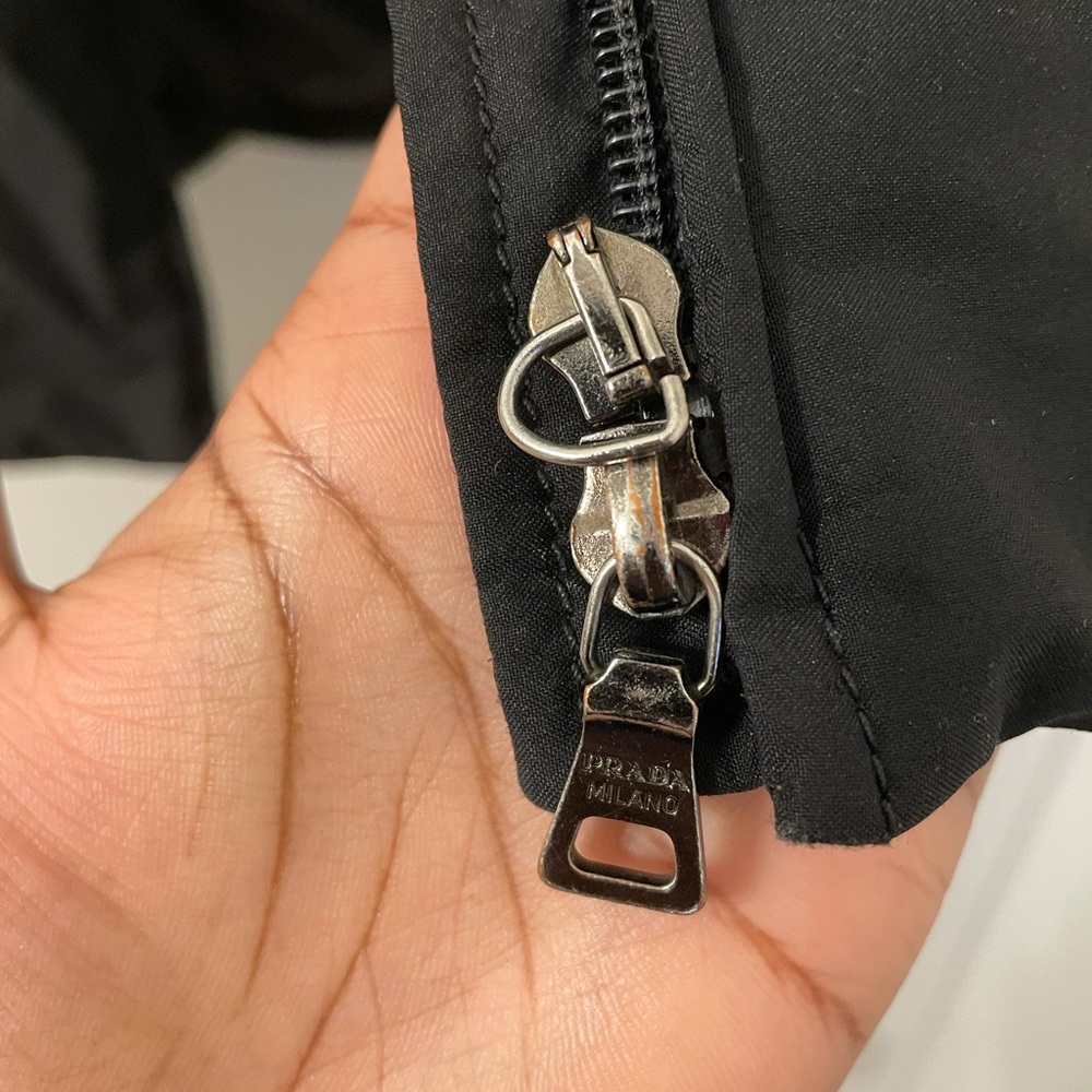 Black prada down jacket - Picture 4 of 16